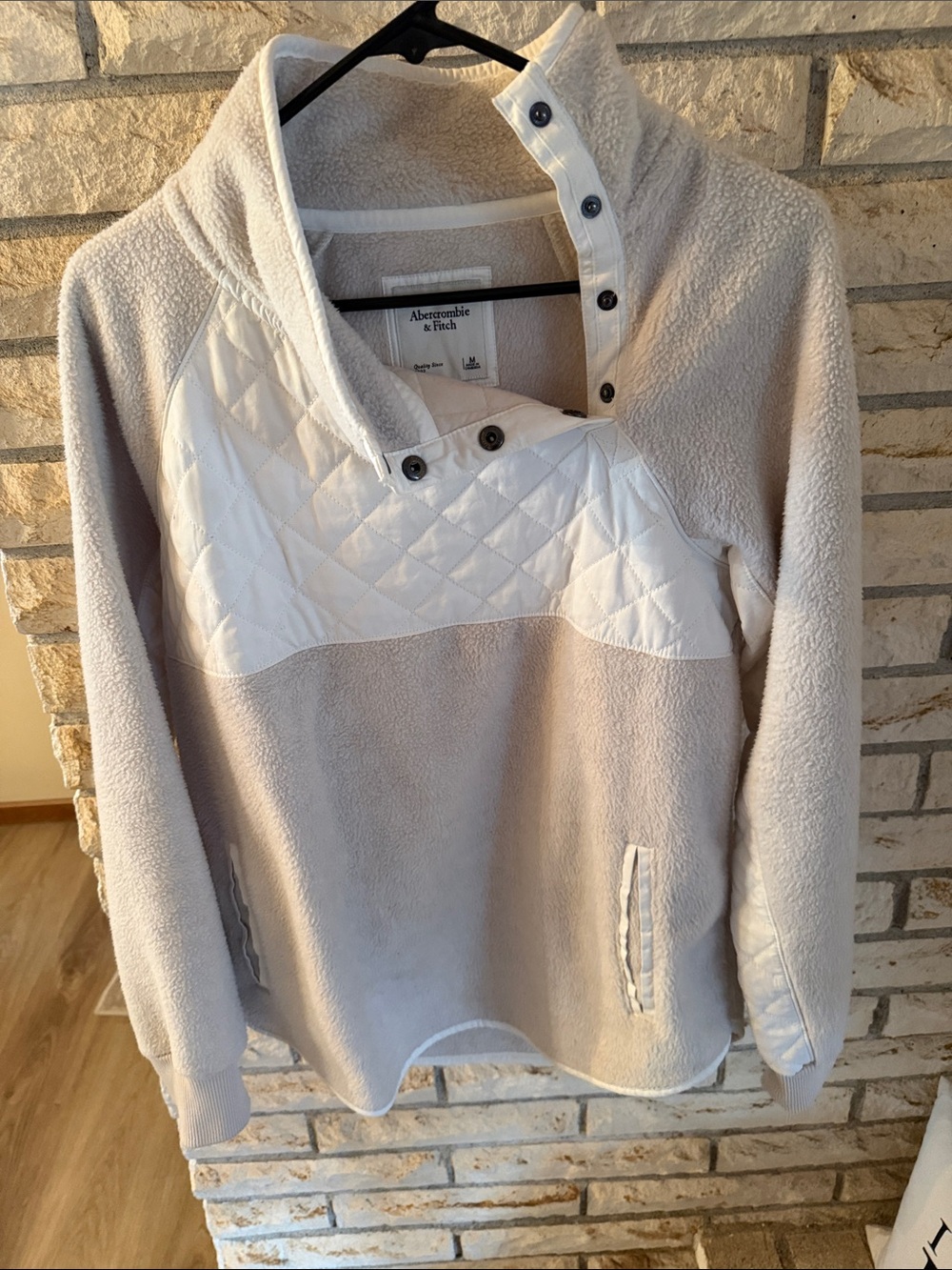 Abercrombie & Fitch Cream Quilted Sherpa Snap-Neck Pullover Sz medium